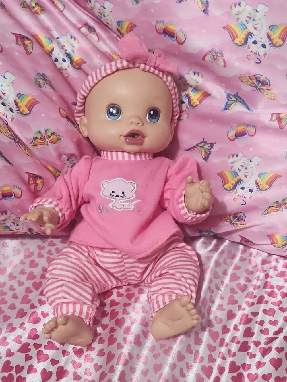 2006 Twin Baby Alive Wets N Wiggles Girl Doll legs wiggle! But needs pee tube.